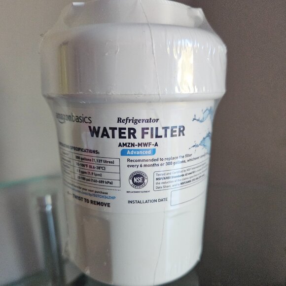 Amazon Basics Refrigerator Water Filter - Picture 1 of 6